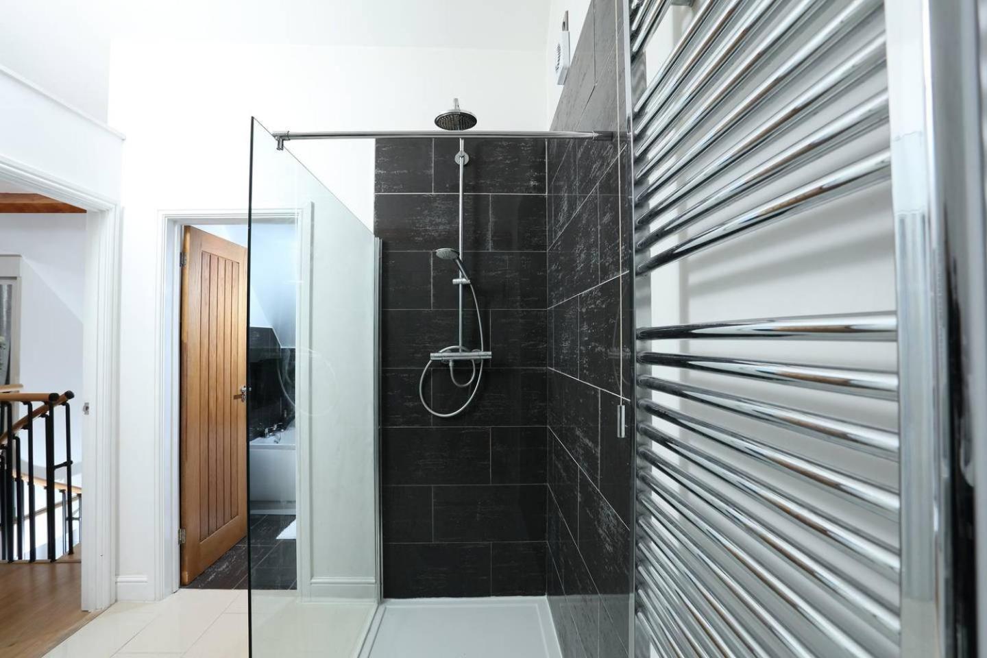 Villa 8 Park Terrace *